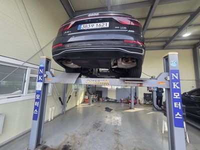 AUDI A8 - 2