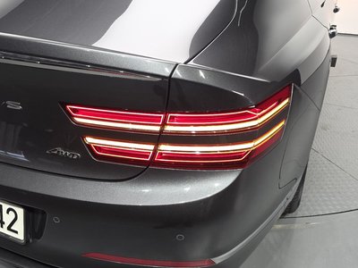 GENESIS G80 (RG3) - 10