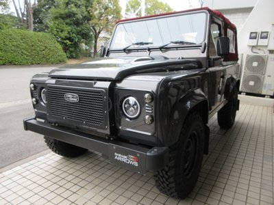 LAND ROVER DEFENDER