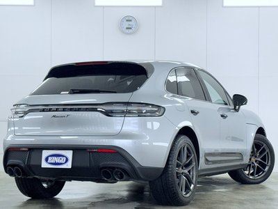 PORSCHE MACAN - 2