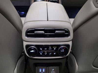 صورة مصغرة 16 لـ 2021 Genesis GV80