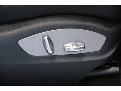 صورة مصغرة 15 لـ 2021 Porsche MACAN