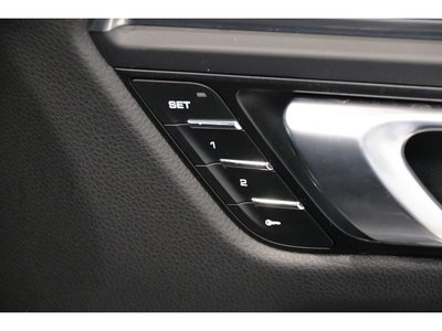 صورة مصغرة 16 لـ 2021 Porsche MACAN