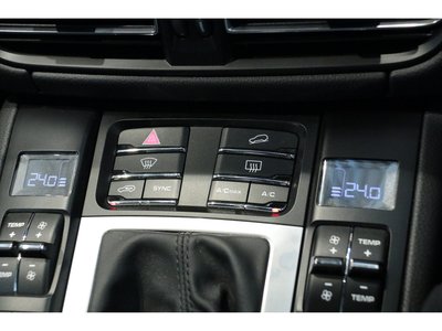 صورة مصغرة 42 لـ 2021 Porsche MACAN