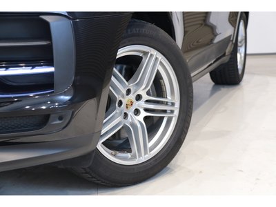 صورة 4 لـ 2021 Porsche MACAN