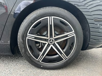 2024 Mercedes-BENZ EQE 缩略图 14