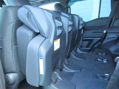 صورة مصغرة 19 لـ 2025 Toyota LAND CRUISER 250