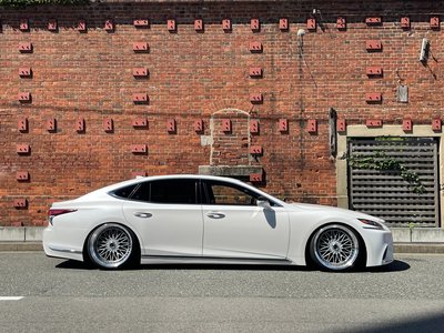 LEXUS LS - 5