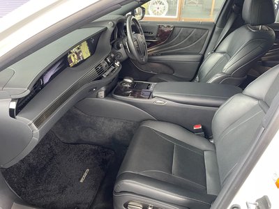 صورة مصغرة 14 لـ 2019 Lexus LS