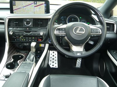 LEXUS RX - 9