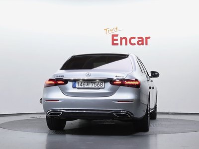 MERCEDES-BENZ E-CLASS - 3