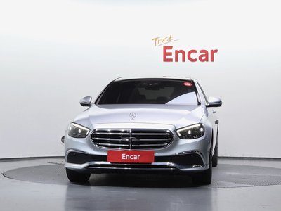 MERCEDES-BENZ E-CLASS - 2