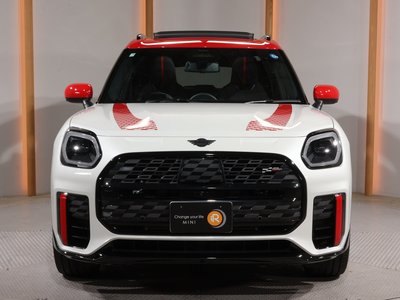MINI COUNTRYMAN - 9
