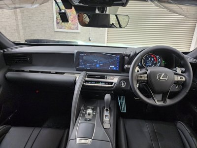 2026 Lexus LC CONVERTIBLE — фото 4