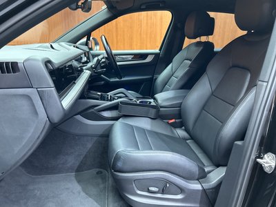 2024 Porsche CAYENNE — миниатюра 44