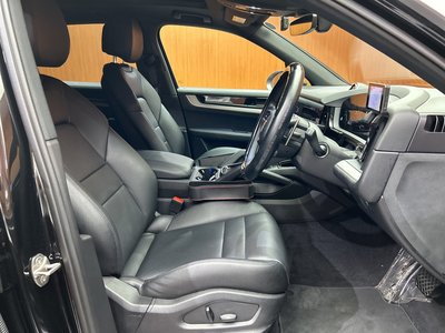 PORSCHE CAYENNE - 6