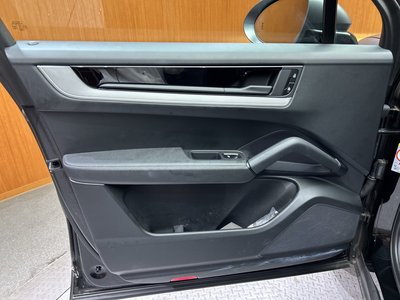 2024 Porsche CAYENNE — миниатюра 48