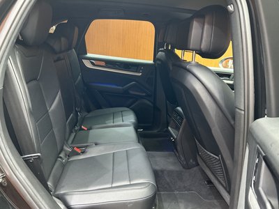 PORSCHE CAYENNE - 9