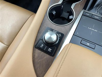 2021 Lexus RX — миниатюра 74