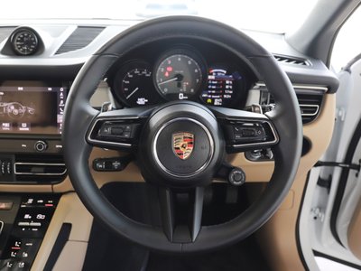2025 Porsche MACAN 缩略图 14