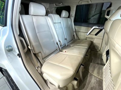TOYOTA LAND CRUISER PRADO - 10