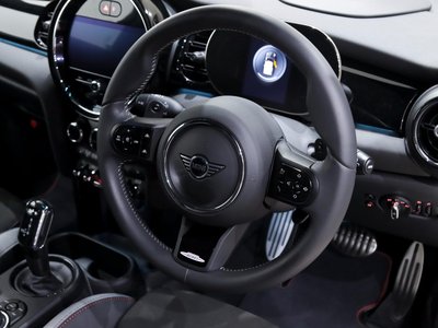 صورة 10 لـ 2022 MINI COOPER