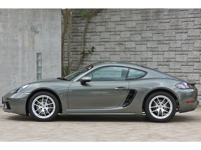 2022 Porsche 718 thumbnail 23
