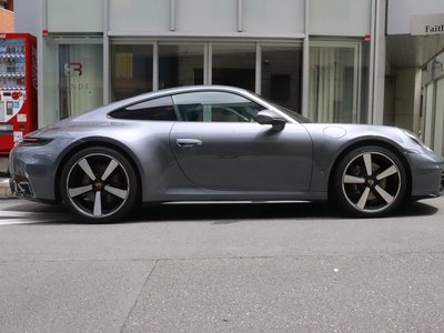PORSCHE 911 - 4