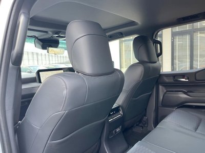 صورة مصغرة 34 لـ 2025 Toyota LAND CRUISER 250