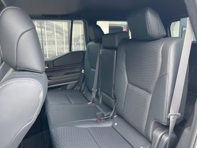 صورة مصغرة 36 لـ 2025 Toyota LAND CRUISER 250