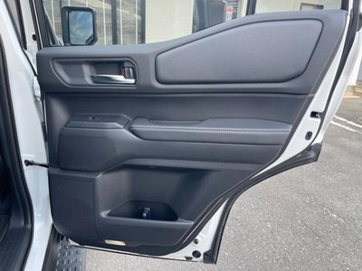 صورة مصغرة 46 لـ 2025 Toyota LAND CRUISER 250