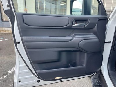 صورة مصغرة 43 لـ 2025 Toyota LAND CRUISER 250