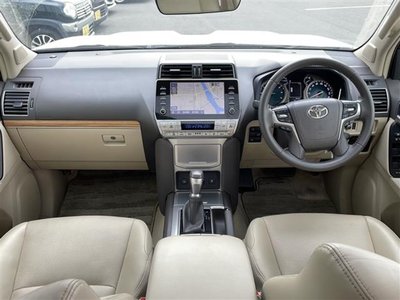 TOYOTA LAND CRUISER PRADO - 3