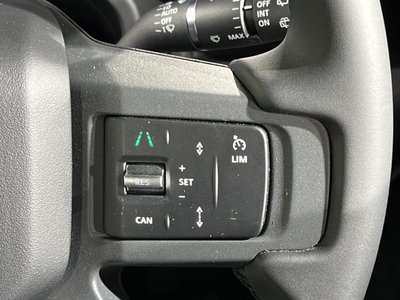 LAND ROVER DEFENDER - 8