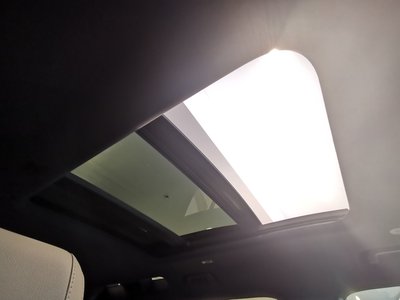 LAND ROVER DEFENDER - 3