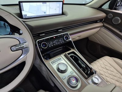 صورة 10 لـ 2023 Genesis GV80