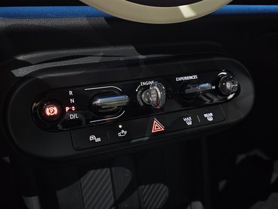 صورة مصغرة 30 لـ 2025 MINI COOPER C