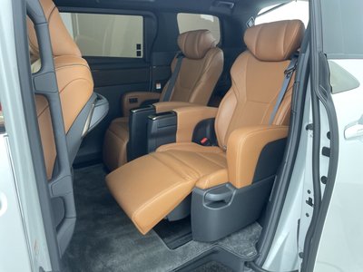 صورة مصغرة 40 لـ 2025 Toyota VELLFIRE