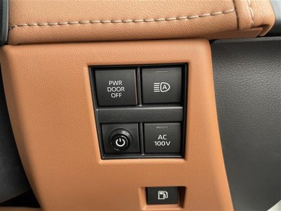 TOYOTA VELLFIRE - 6