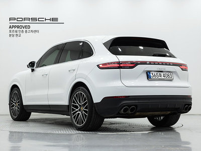 PORSCHE CAYENNE - 4