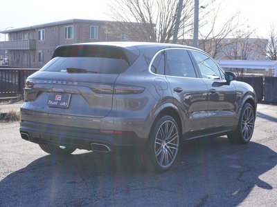 PORSCHE CAYENNE - 8
