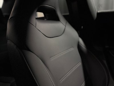 MERCEDES-BENZ CLA - 9