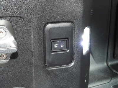 2024 LAND Rover DEFENDER 缩略图 38