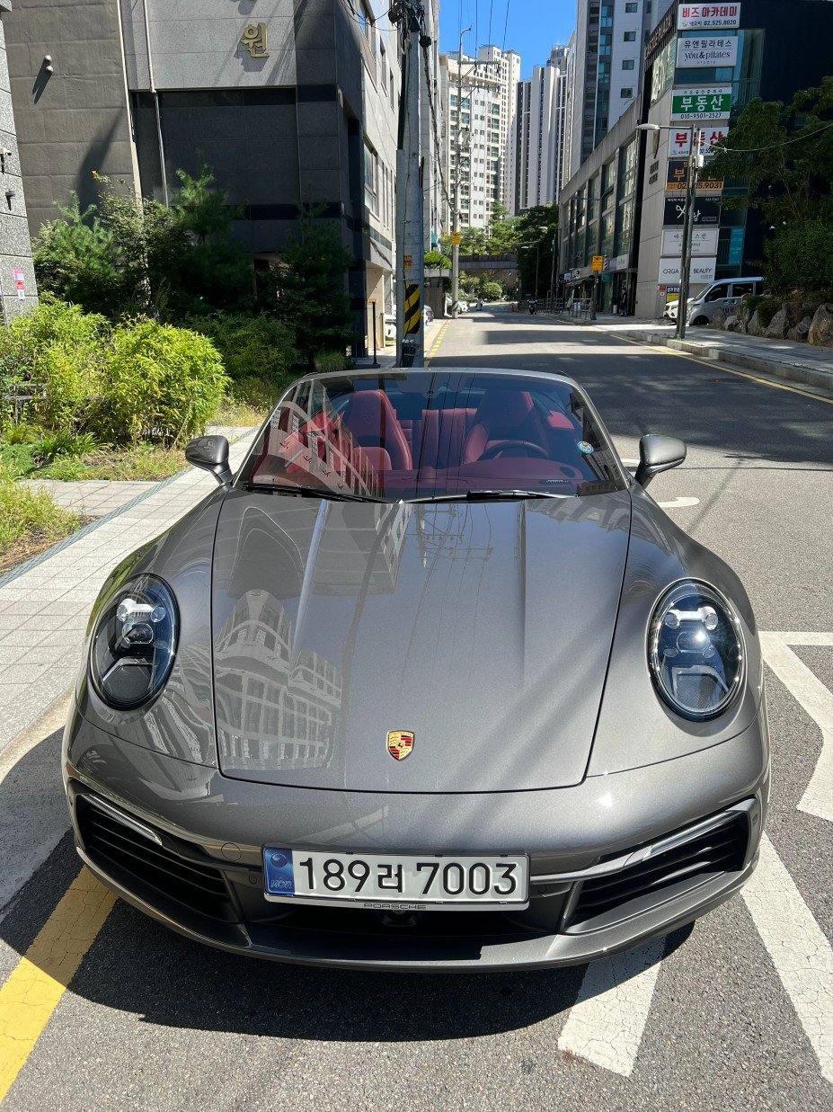 PORSCHE 911 - View 1