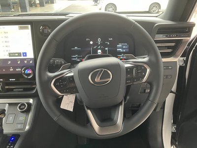 2025 Lexus GX — миниатюра 28