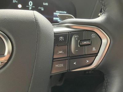 2025 Lexus GX — миниатюра 30