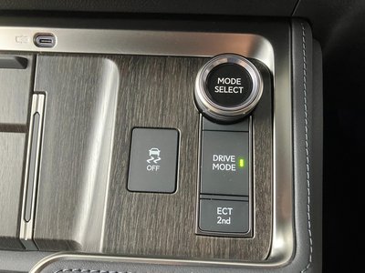2025 Lexus GX — миниатюра 44