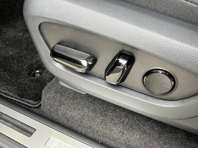 2025 Lexus GX — миниатюра 17