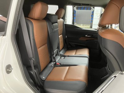 2025 Lexus GX photo 4
