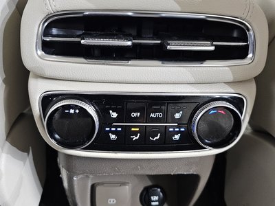 2023 Genesis GV80 — миниатюра 18